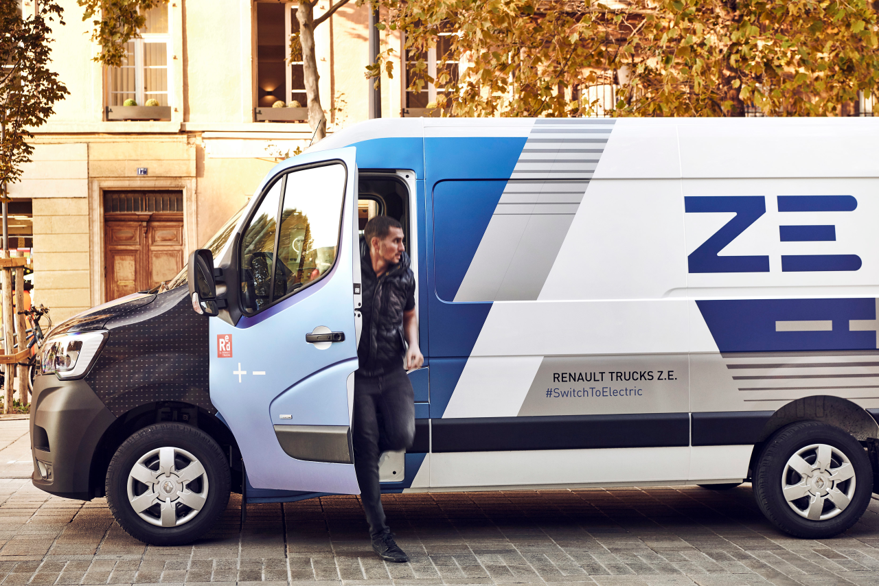 INCREASED RANGE FOR THE ALL-ELECTRIC RENAULT TRUCKS MASTER Z.E.