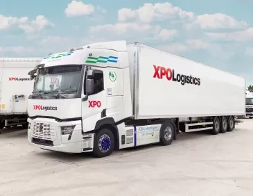 Tracteur électrique XPO Logistics