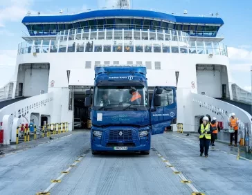 Renault Trucks_Kuehne Nagel_POFerries Electric truck Channel crossing