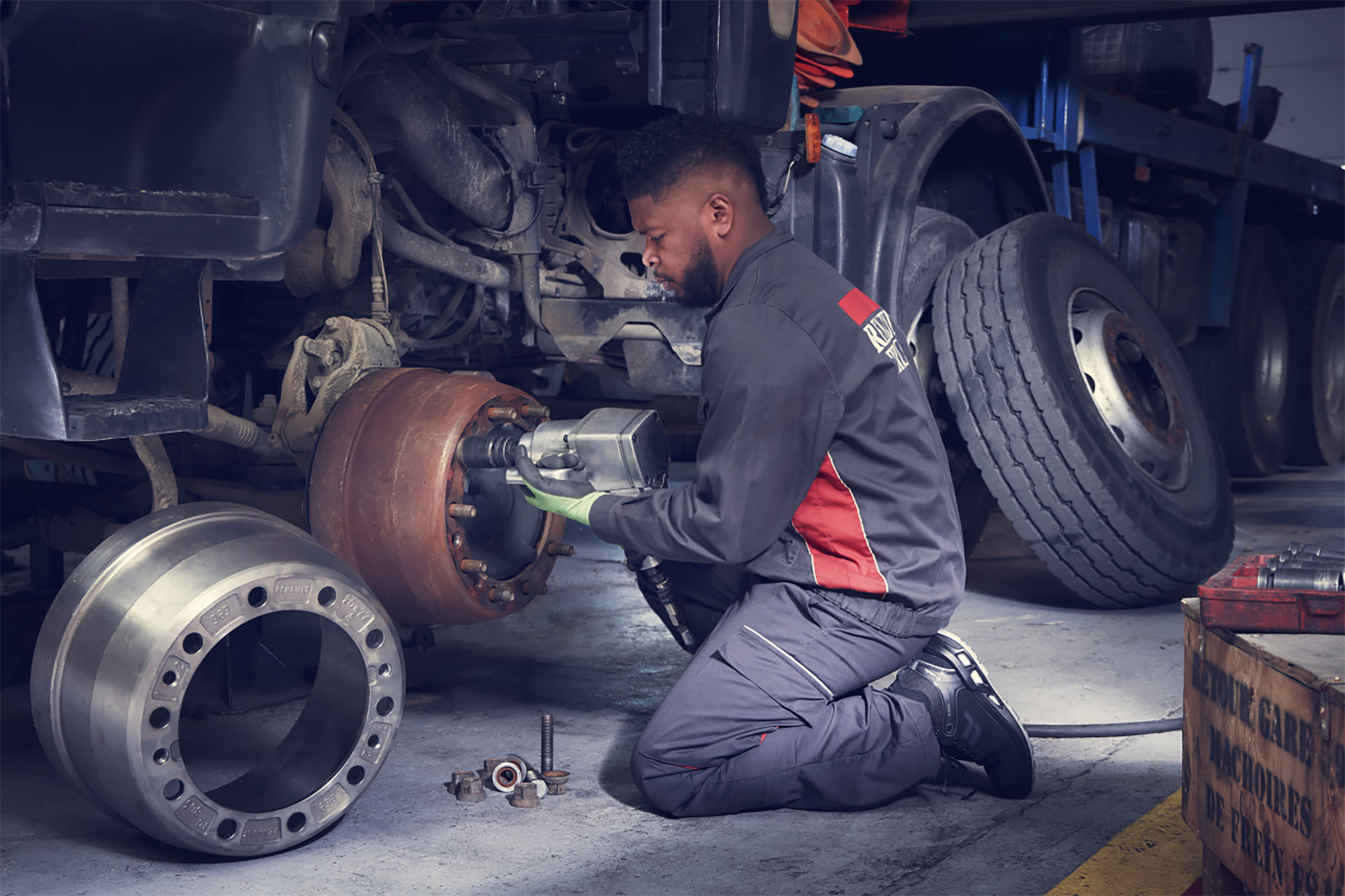 A mecanician in a Renault Trucks' workshop
