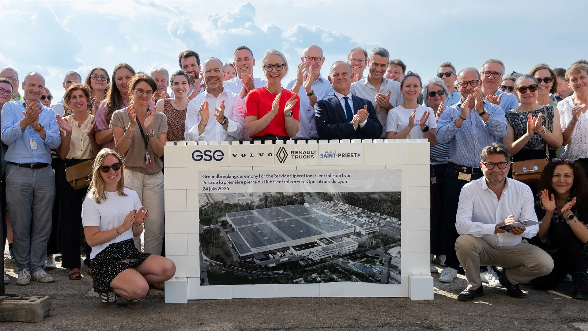 Renault Trucks invests in a new logistics hub to keep  customers' vehicles on the road