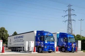 Renault Trucks axles logistics flow Lyon-Bourg-en-Bresse