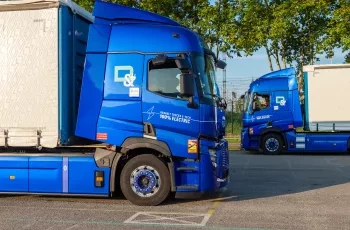 Renault Trucks axles logistics flow Lyon-Bourg-en-Bresse