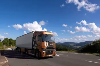 Renault Trucks T EuroNCAP_4 stars