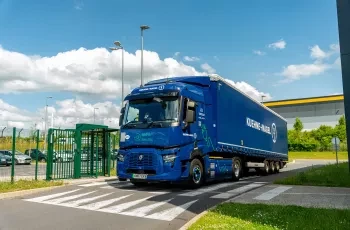 First-ever heavy-duty electric freight truck crosses the Channel from ...