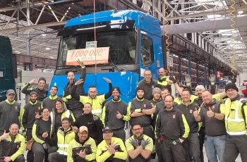 Dans les coulisses de la production du millionième camion de l’usine Renault Trucks de Bourg-en-Bresse