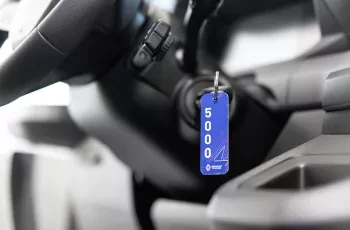 Renault Trucks livre son 5 000e véhicule électrique, un Renault Trucks E-Tech Master, à HRX Finland Oy