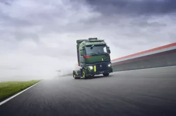 2025 Renault Trucks T01 Racing - used trucks