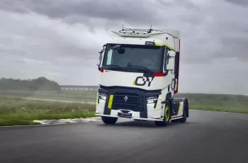 2025 Renault Trucks T01 Racing - used trucks