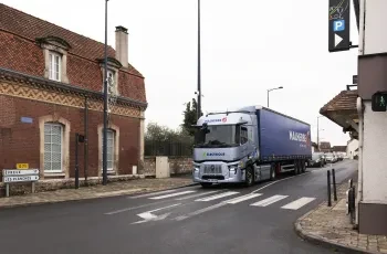 Green corridor_Logistic interplant flow_Renault Trucks