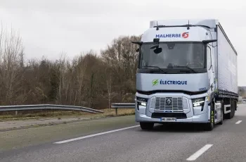 Green corridor_Logistic interplant flow_Renault Trucks