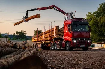 A Renault Trucks C grapple