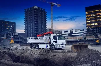 A Renault Trucks D Wide equipped with GSR