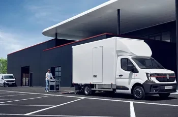 Renault Trucks Master Red Edition 