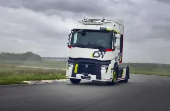 2025 Renault Trucks T01 Racing