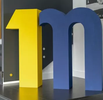 Le millionième camion produit dans l'usine Renault Trucks de Bourg-en-Bresse 