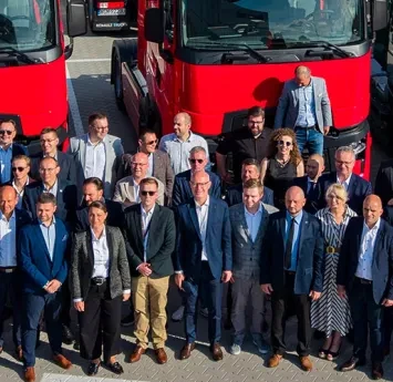 Renault Trucks Polska Opens Renault Trucks Center near Warsaw – a Modern Service Facility and company’s Headquarters